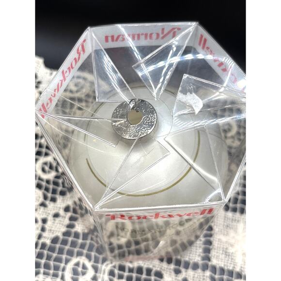 Vintage Christmas Ornament Norman Rockwell 1983 Dave Grossman 9th Edition - Picture 3 of 7